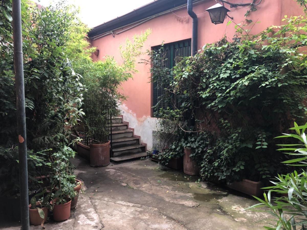 菲奥里迪格拉诺住宿加早餐旅馆 米兰 外观 照片